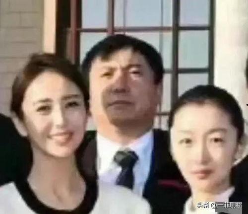 吃瓜三人娱乐圈,吃瓜三人组揭秘娱乐圈幕后风云